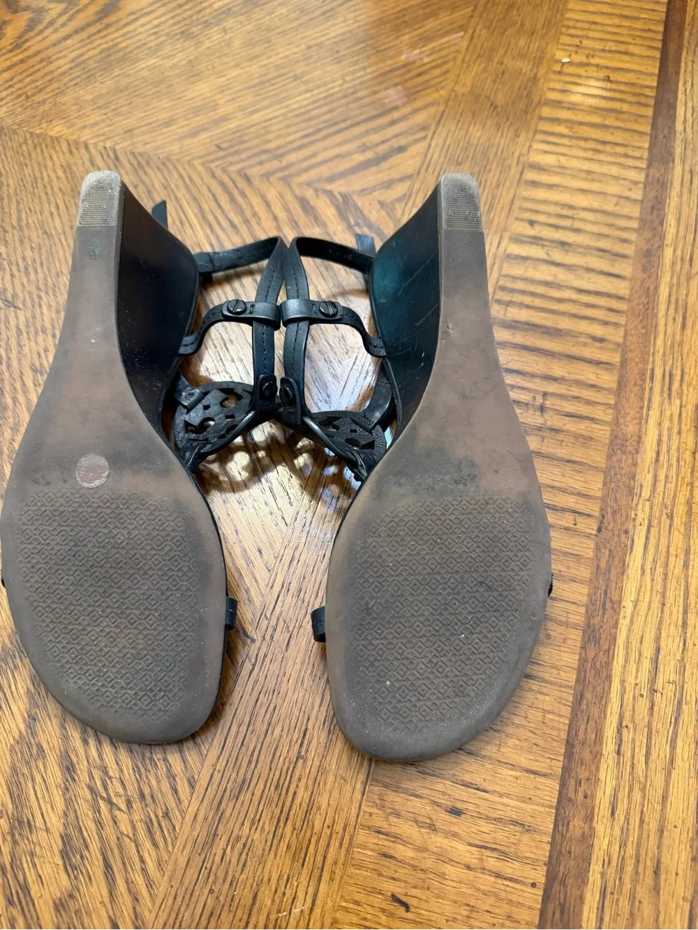 Black Leather Tory Burch Women's Logo Cutout T-Strap Sandals
